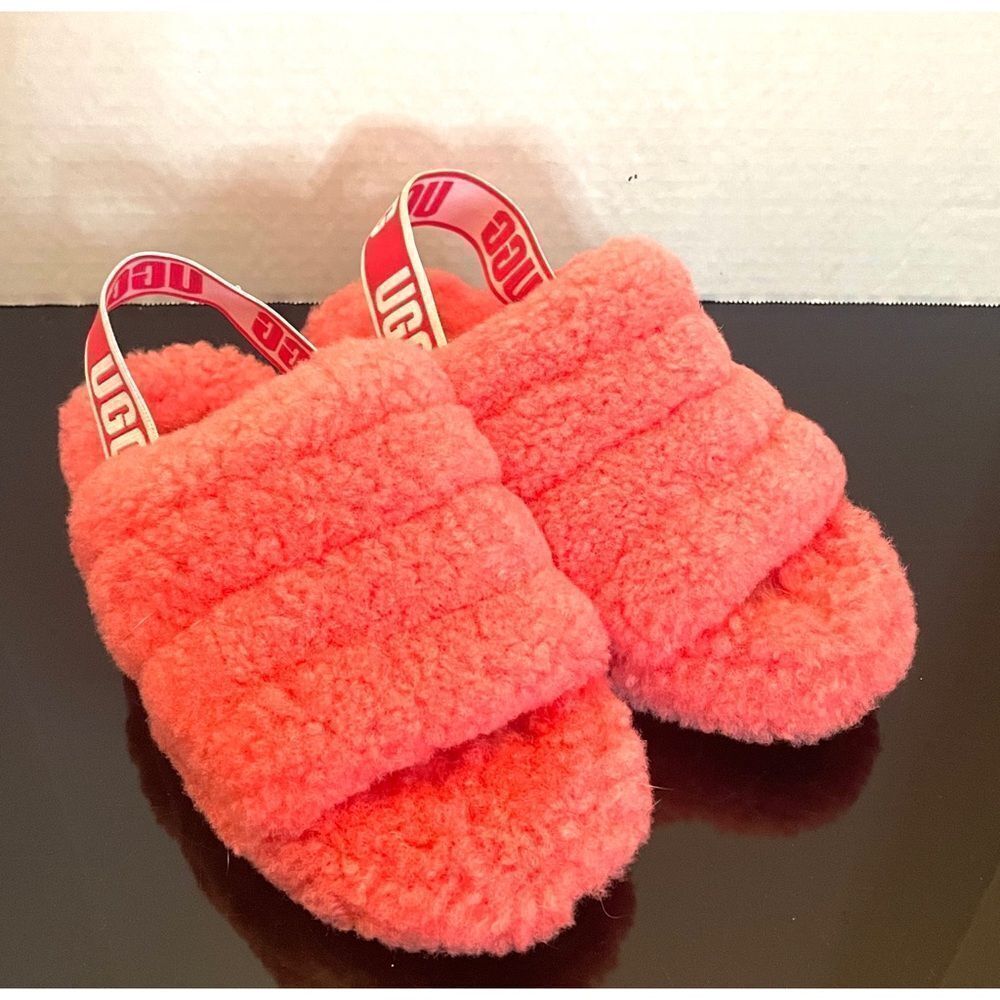 UGG Australia Women's Fluff Yeah Slide Slipper 1095119 Red Currant WMS Size 5
